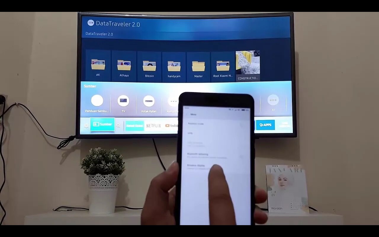 Беспроводной дисплей xiaomi. Screen Mirroring на Xiaomi Redmi Note. Screen Mirroring на самсунг а5 2016. Samsung Galaxy Note 4 Screen Mirroring. Транслировать на телевизор Samsung.